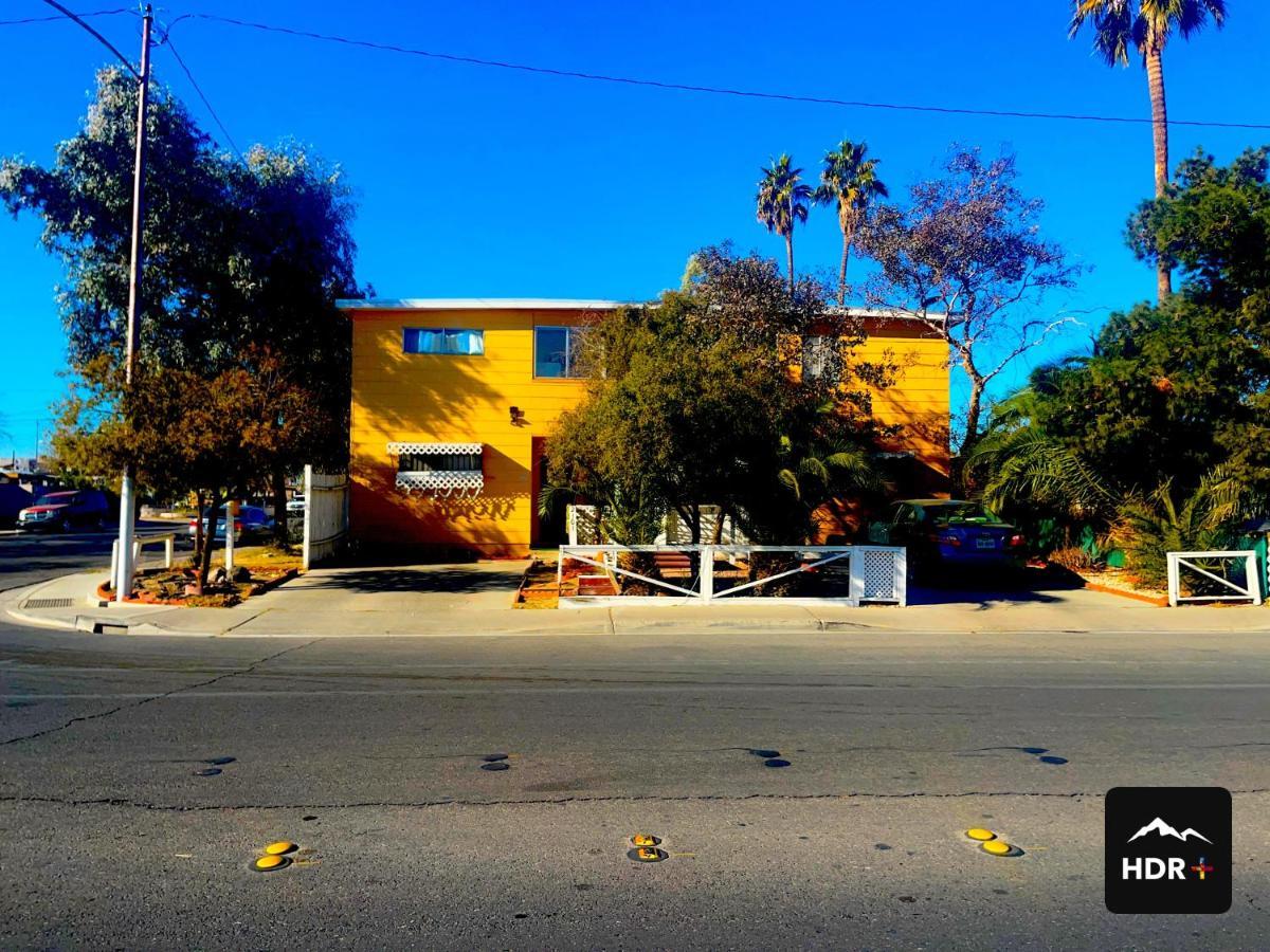 The Yellow Penthouse Llc Las Vegas Dış mekan fotoğraf